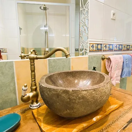 Chez Nanou & Ju, Ste Croix Volvestre * Sainte-Croix-Volvestre